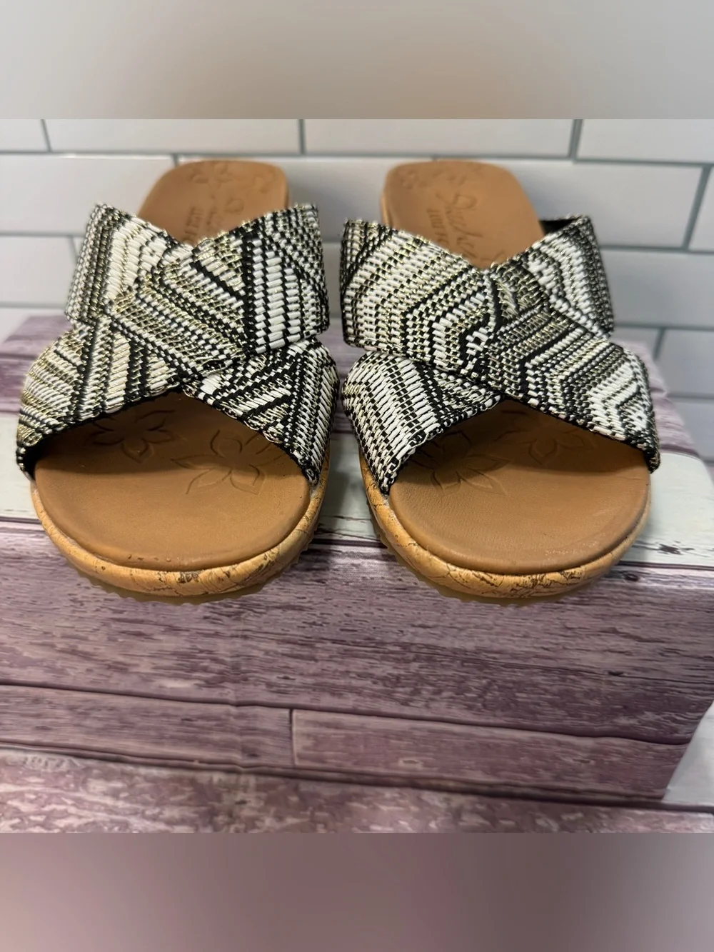 Skechers Women's Beverlee-Golden Palace Wedge Sandal size 6 - Picture 10 of 12